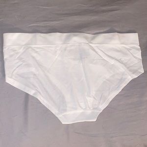 VICTORIA SECRET HIPHUGGER